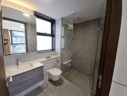 Royalgreen (D10), Condominium #581758721
